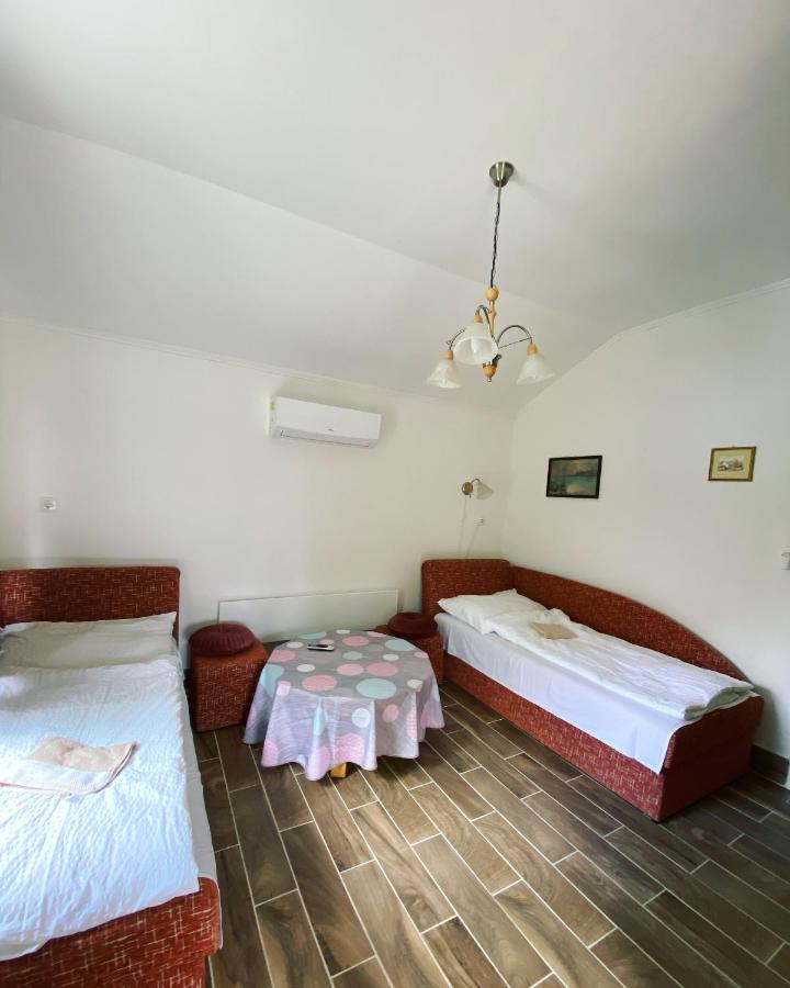 Pellegrini Apartman Балатонакали Экстерьер фото